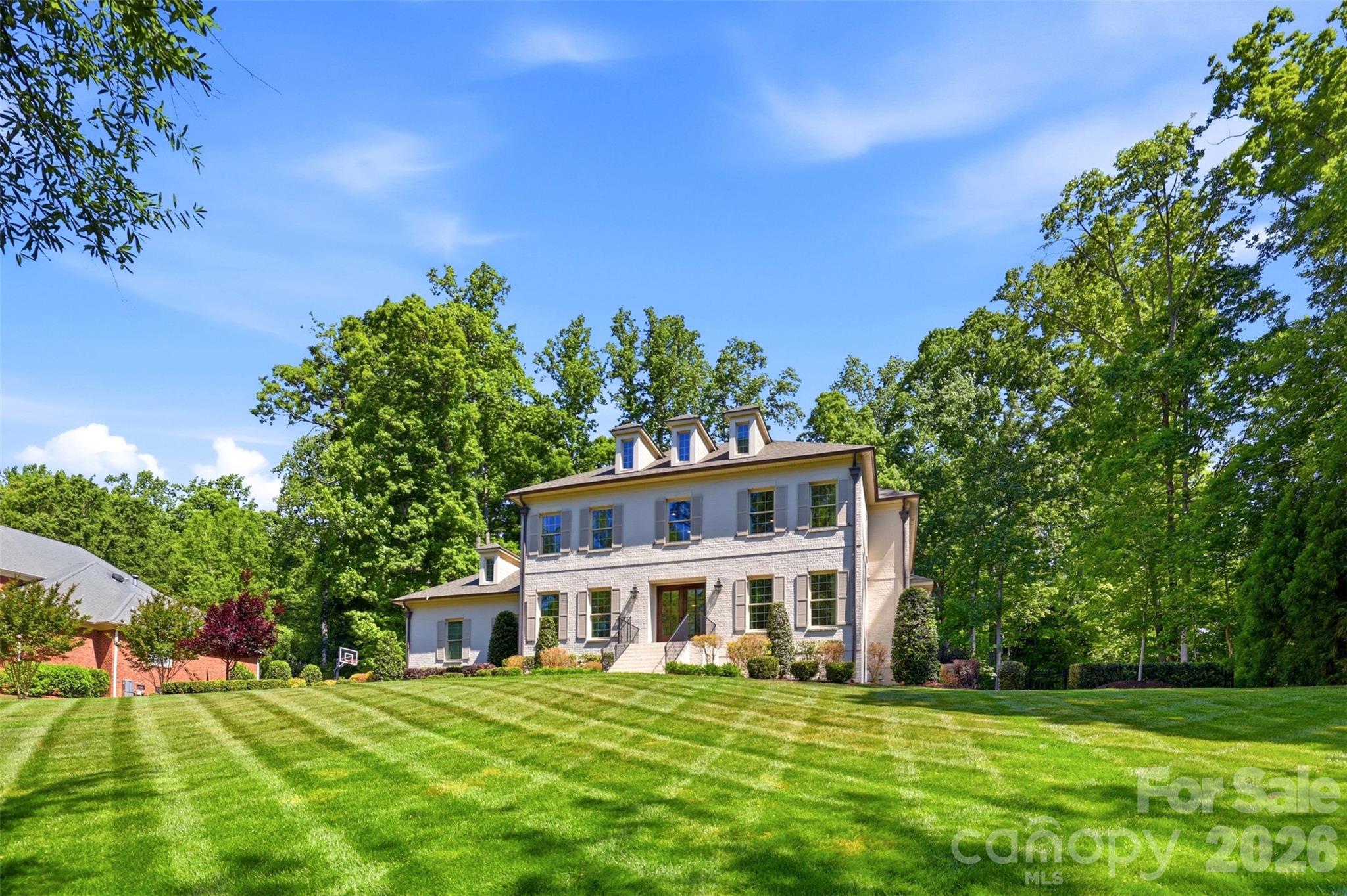 2510 Gleneagles Drive