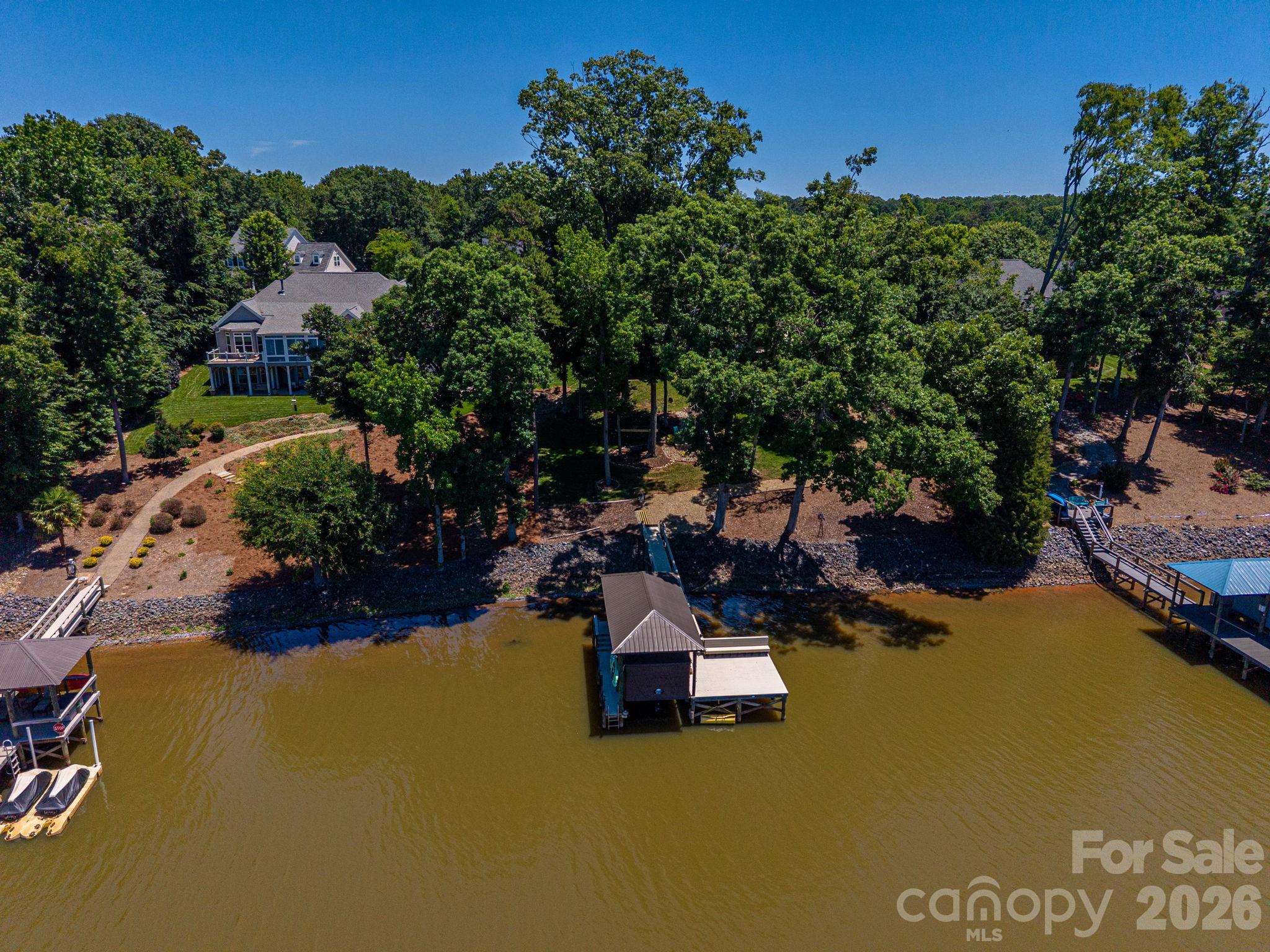 1017 Peninsula Drive
