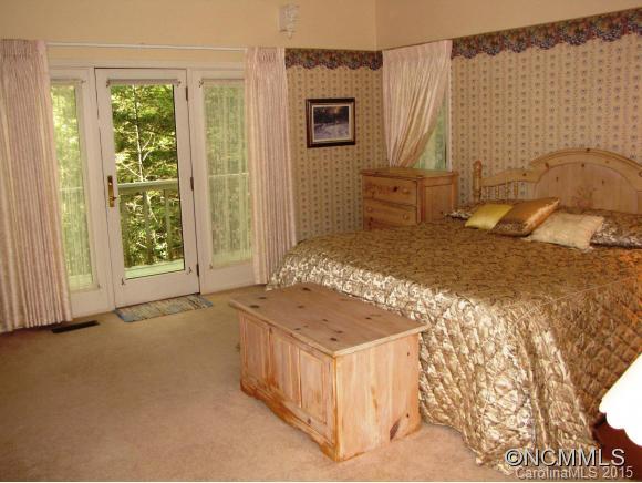 Deerlake Village - Residential