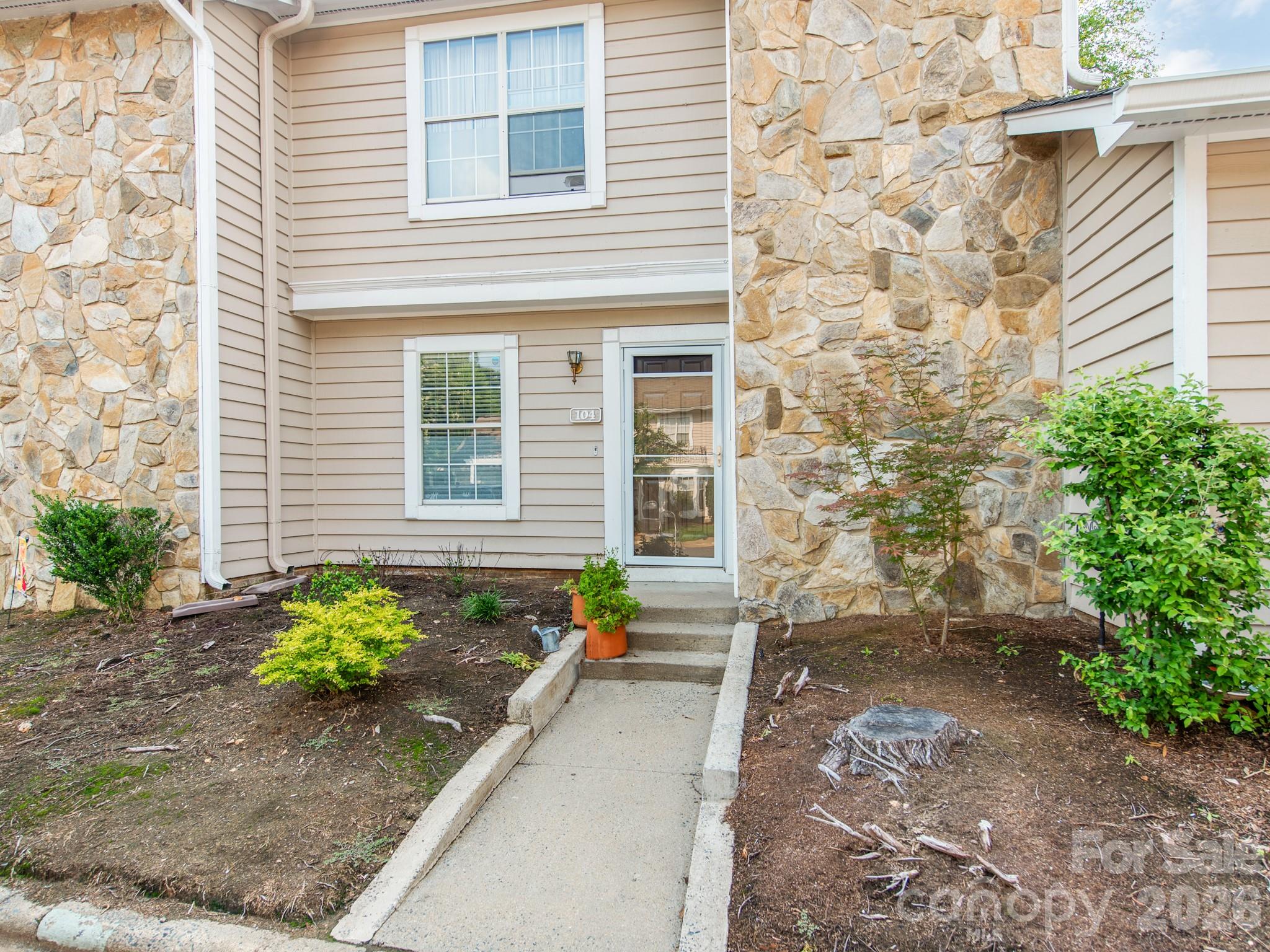 104 Heritage Parkway