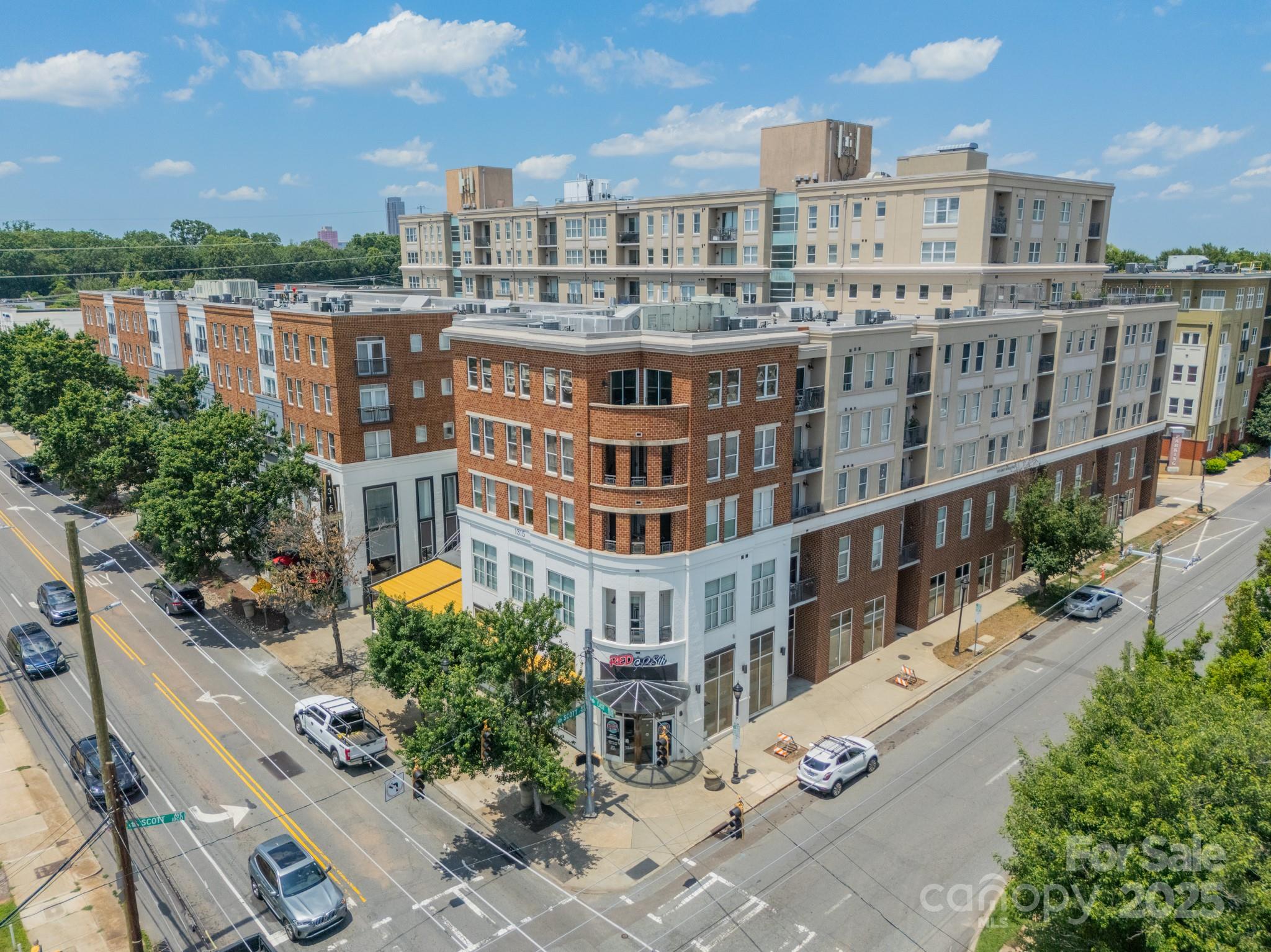 1315 East Boulevard 327