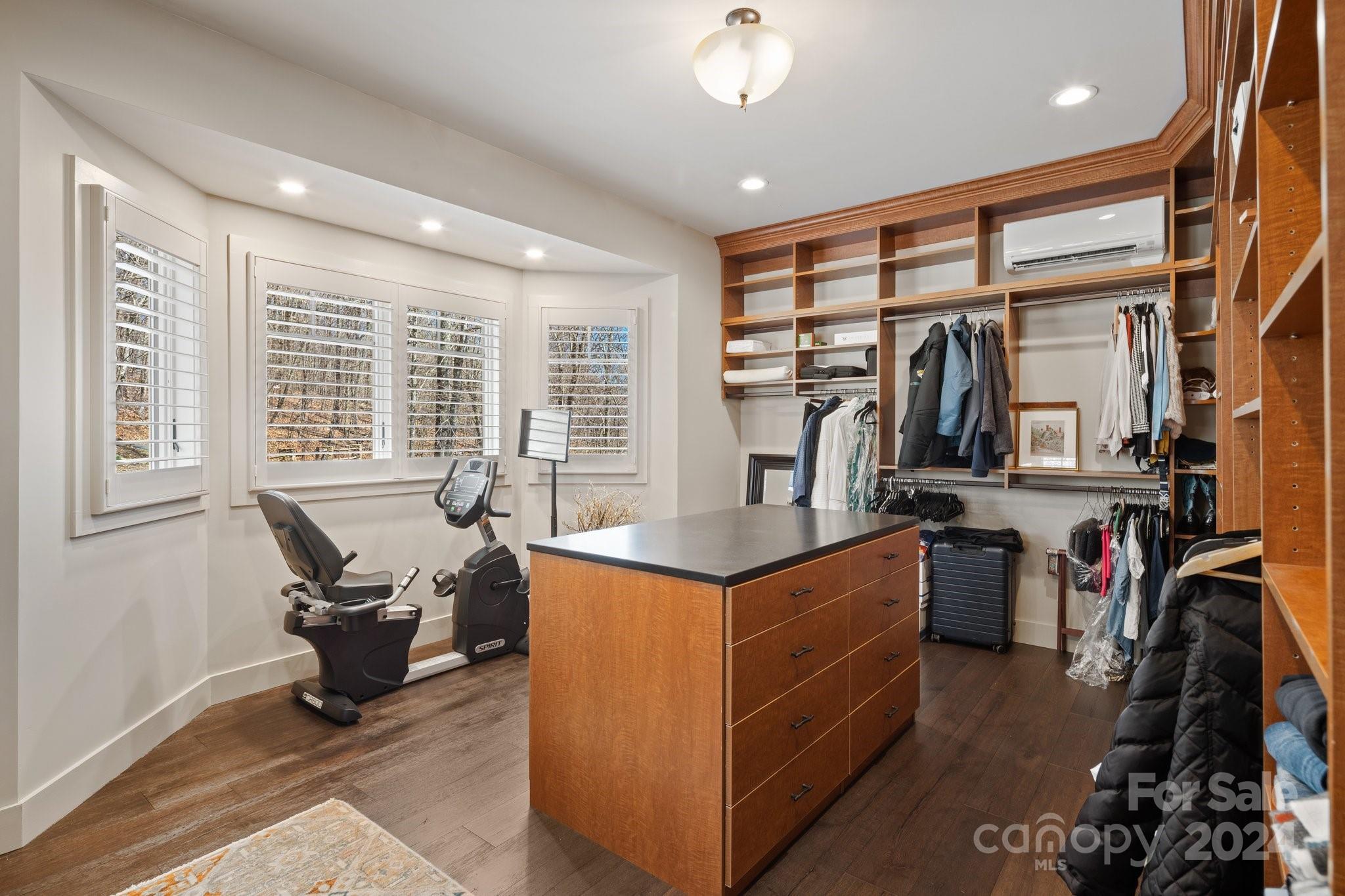 Wolf Laurel - Residential