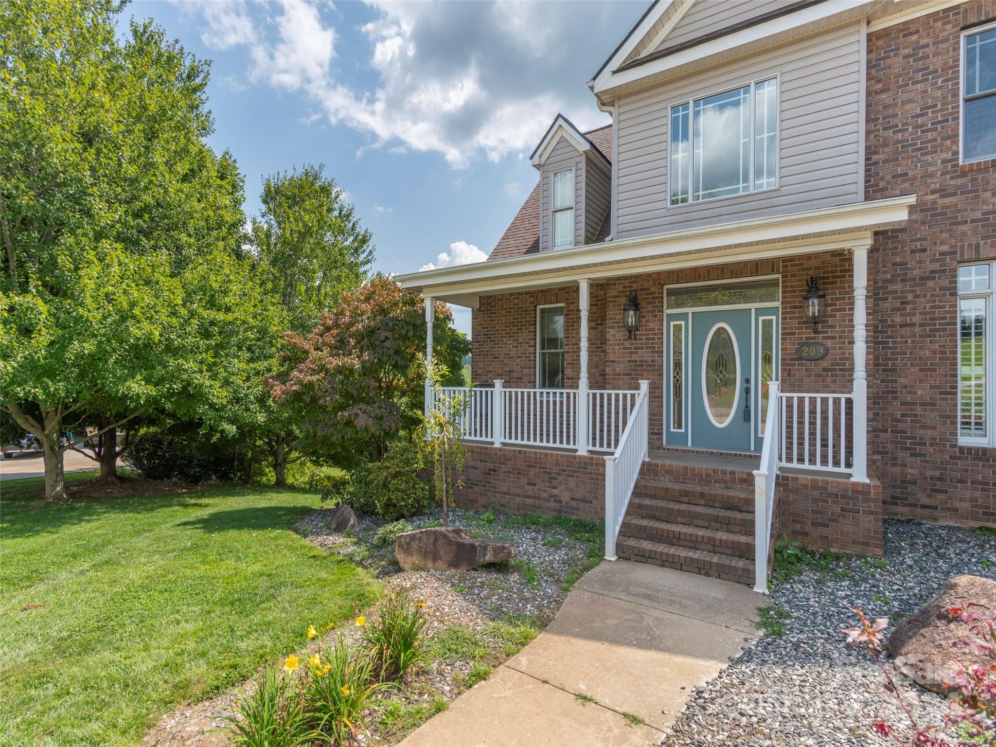 209 Velvet Lane