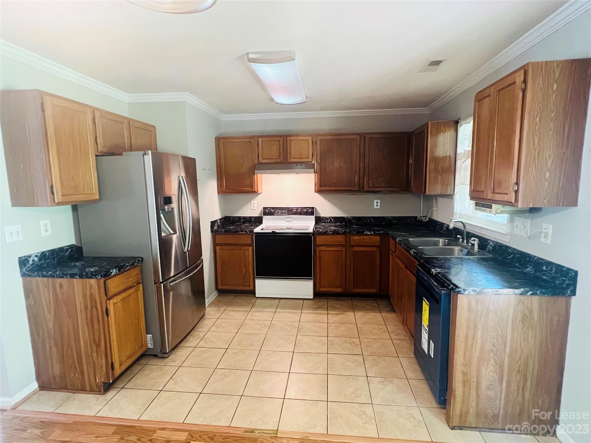 Mcalpine Woods - Residential Lease