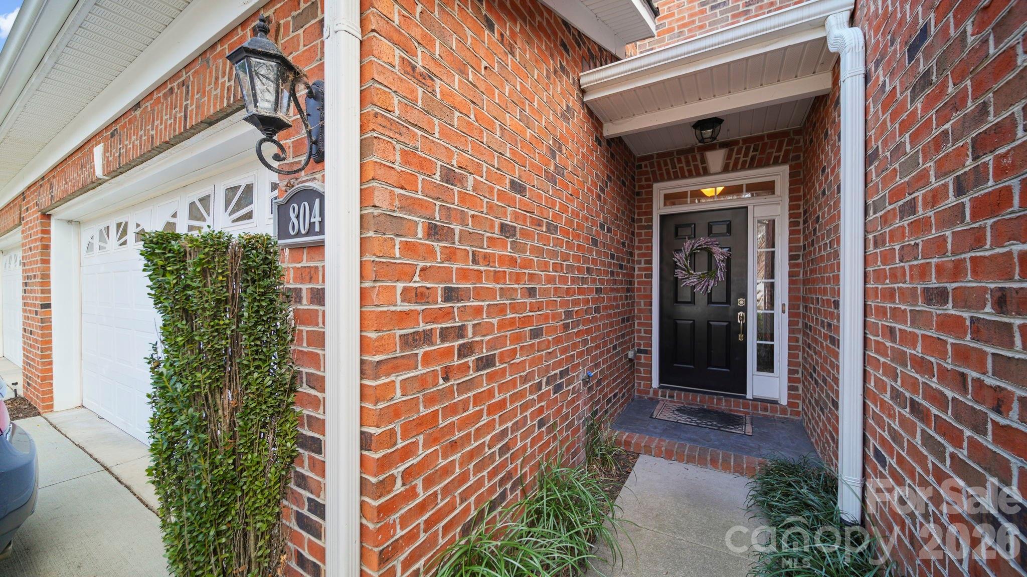 Beacon Knoll Villas - Residential