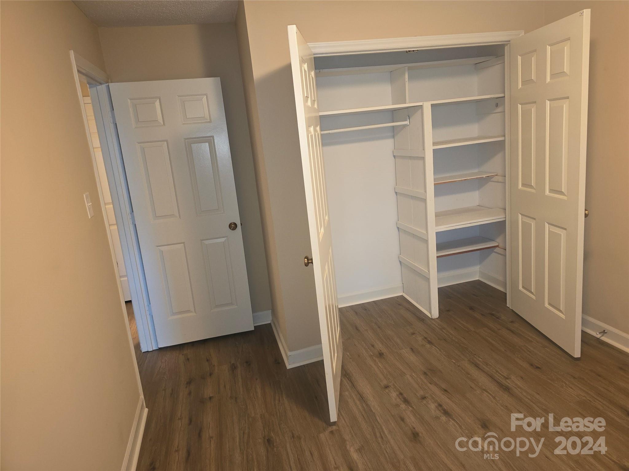 Tall Oaks - Residential Lease