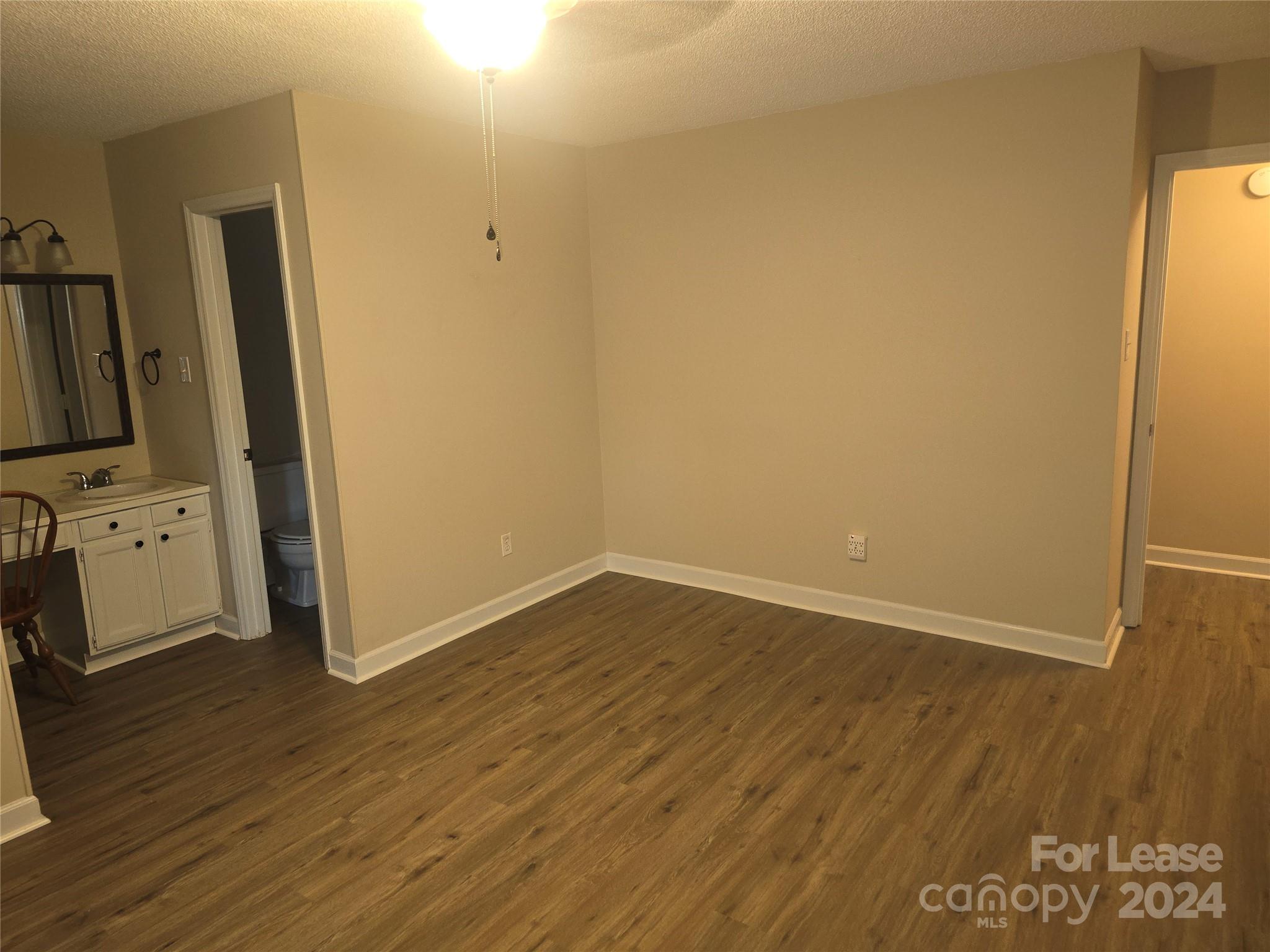 Tall Oaks - Residential Lease