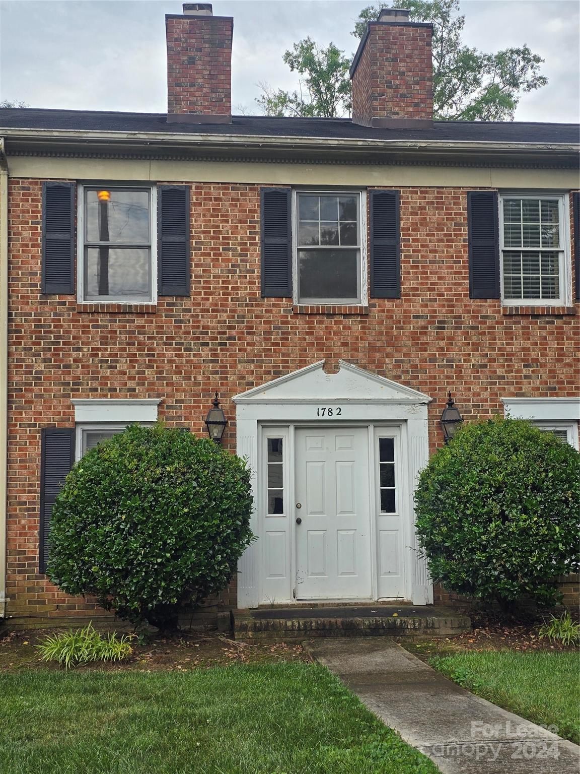 Tall Oaks - Residential Lease