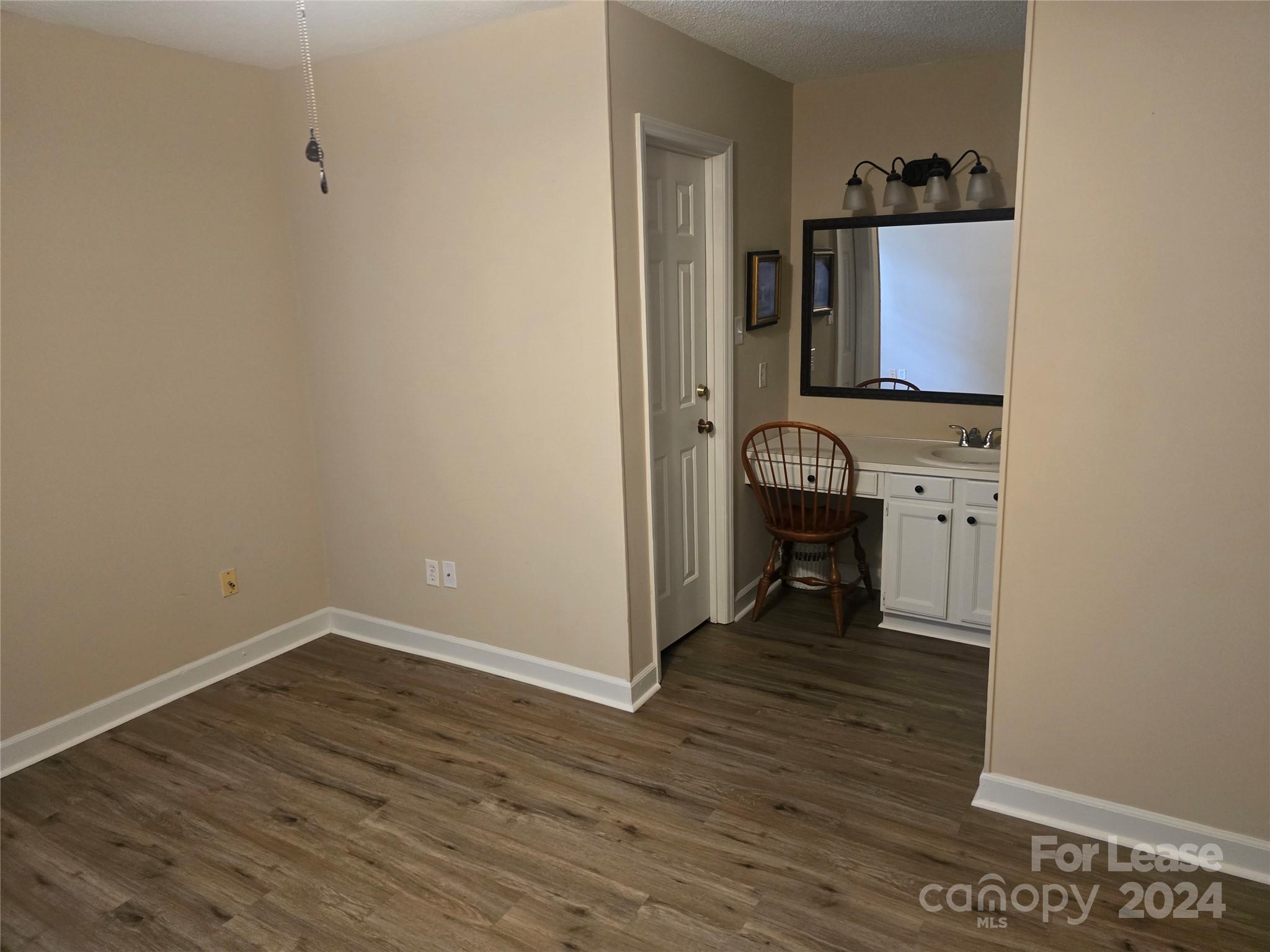 Tall Oaks - Residential Lease