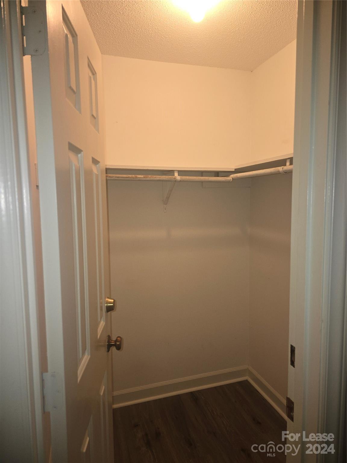 Tall Oaks - Residential Lease