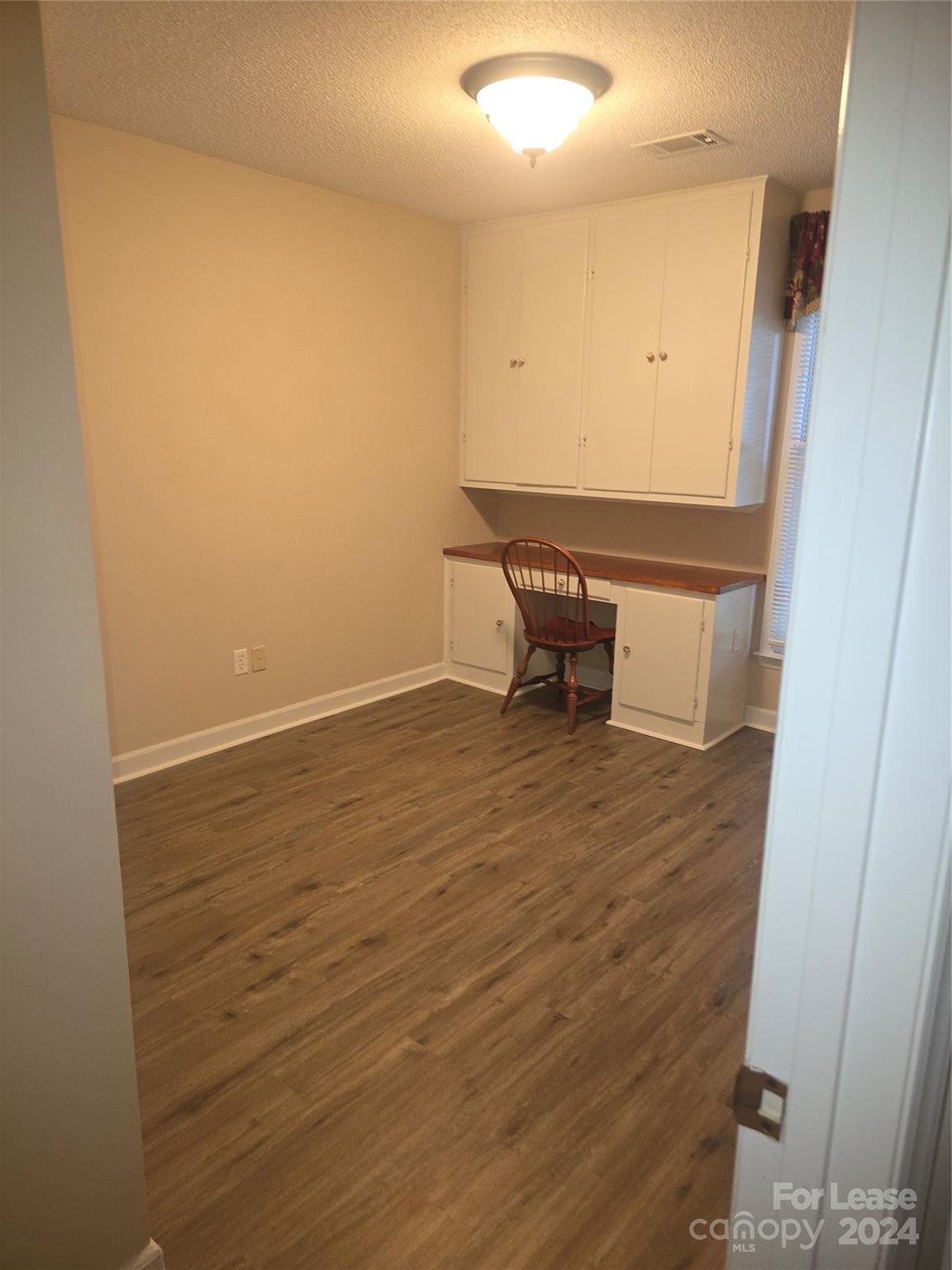 Tall Oaks - Residential Lease