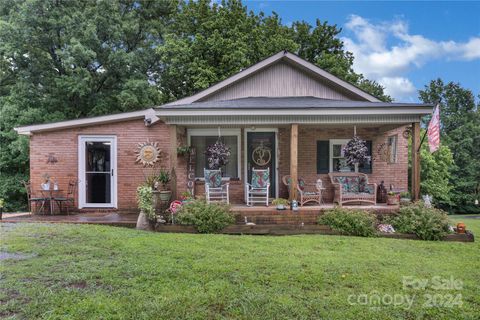 Single Family Residence in Connelly Springs NC 4016 Baptist Camp Road.jpg