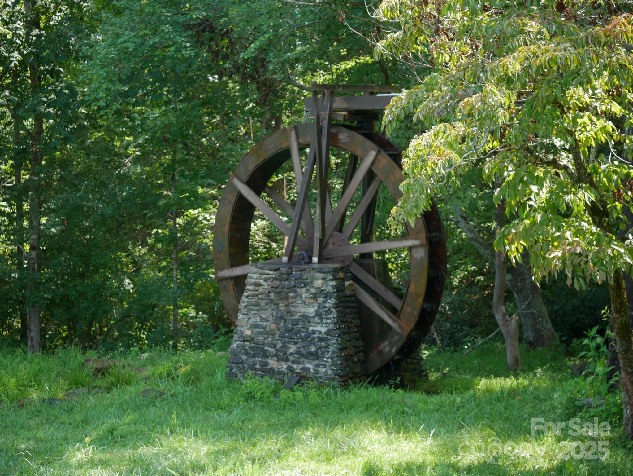 Brights Creek - Land