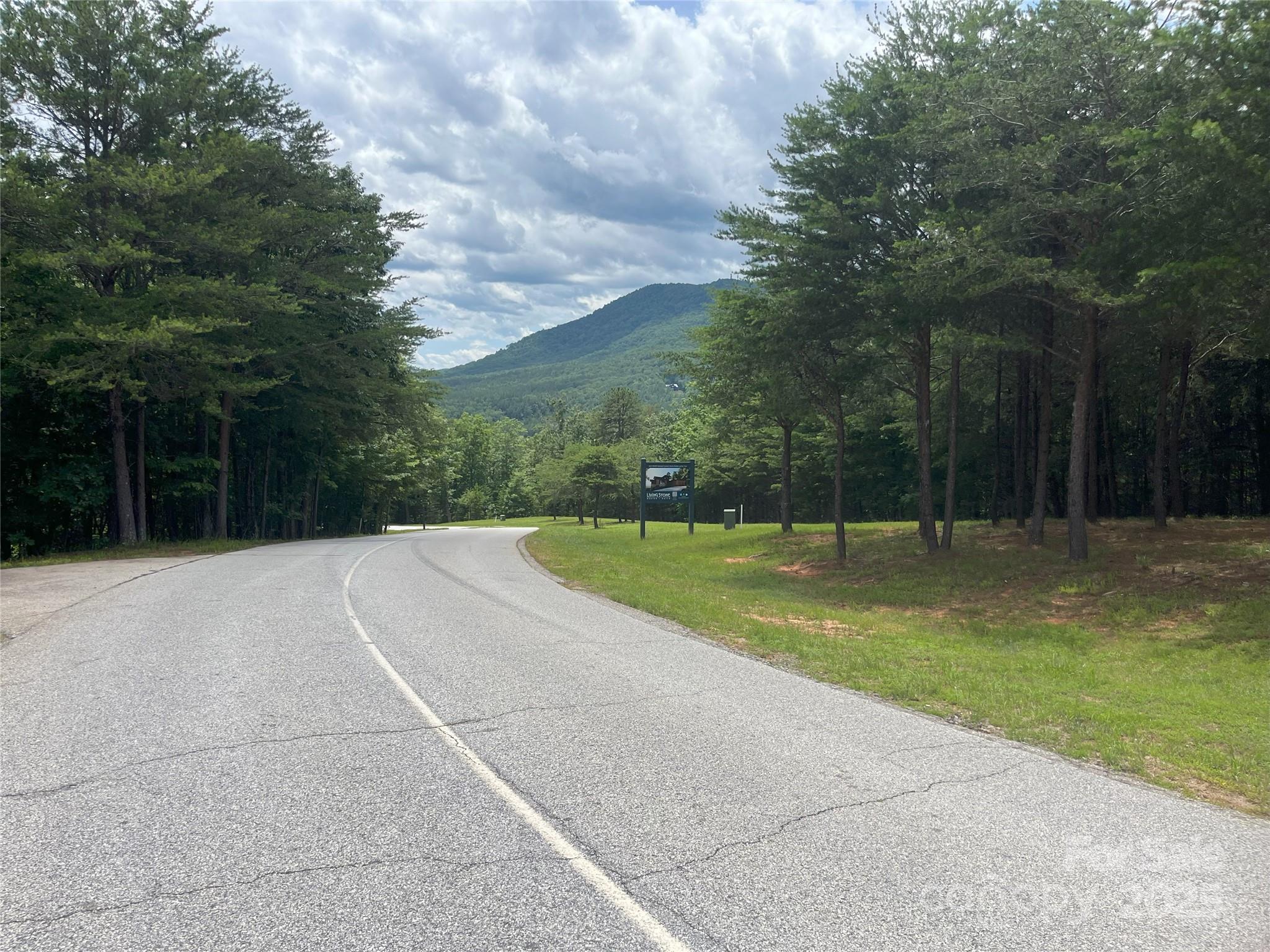 Brights Creek - Land