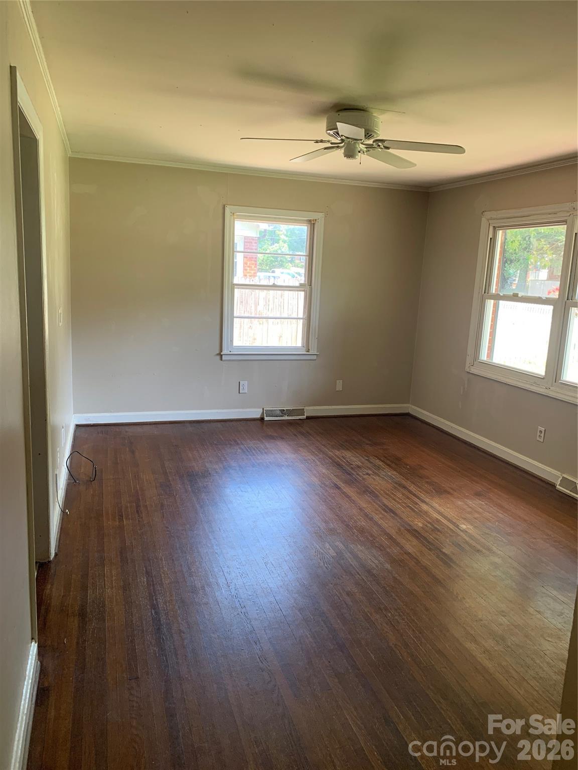 2336 Markham Court
