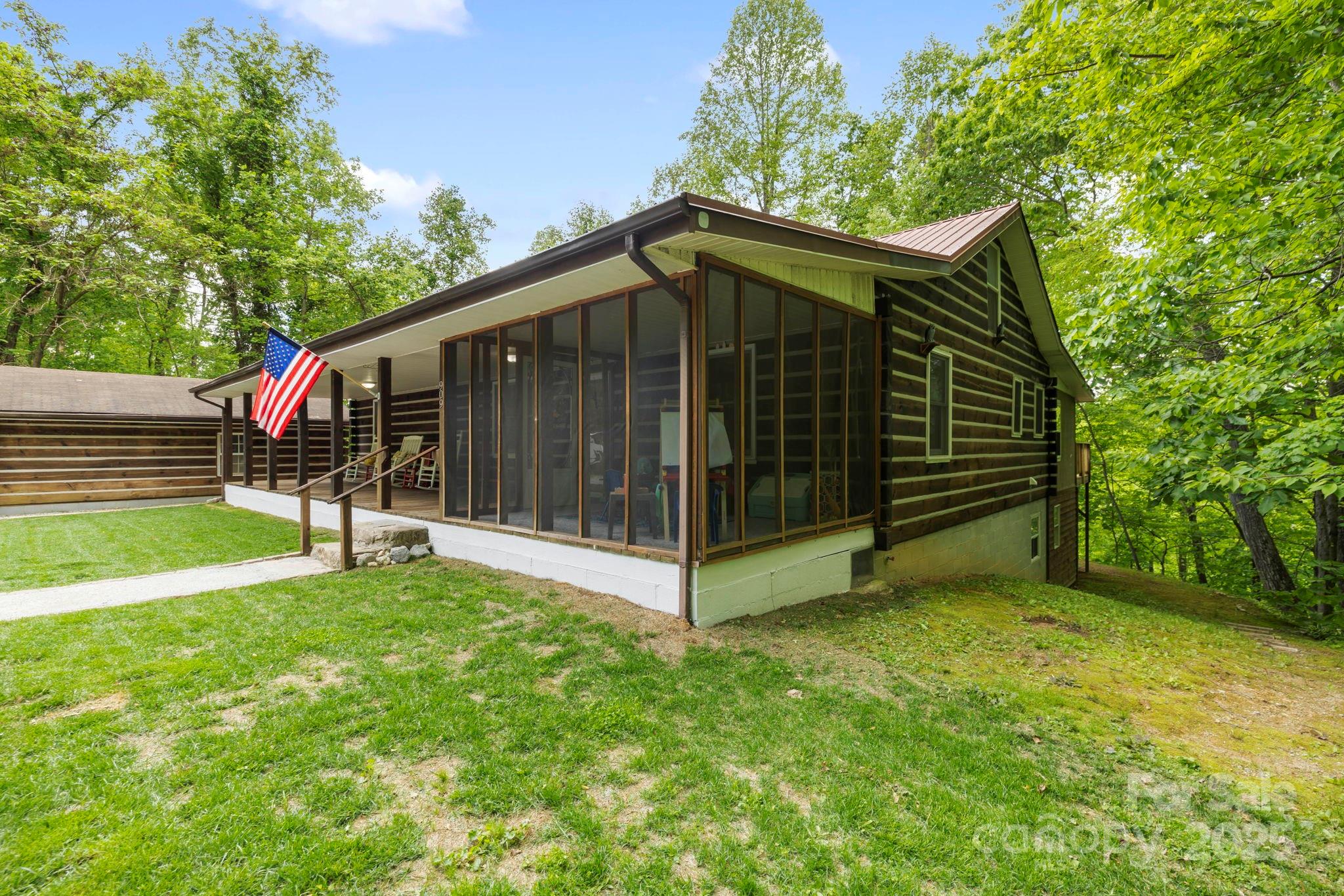 909 Pearson Falls Road