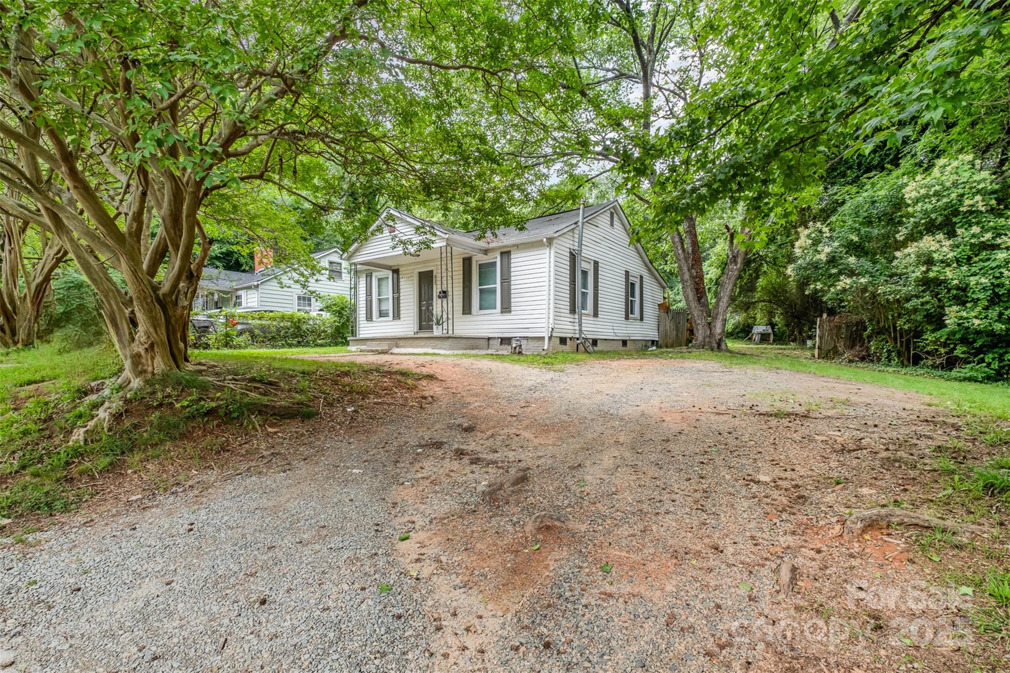 822 Cantwell Street