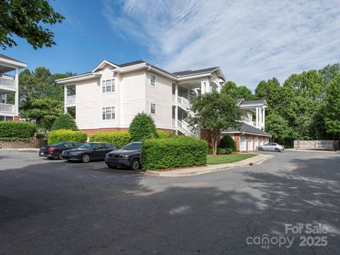 8747 Coralbell Lane Charlotte NC 28213
