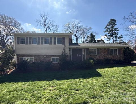 Photo of 2821 Sunset Drive, Charlotte, NC 28209 (MLS # 4355339)
