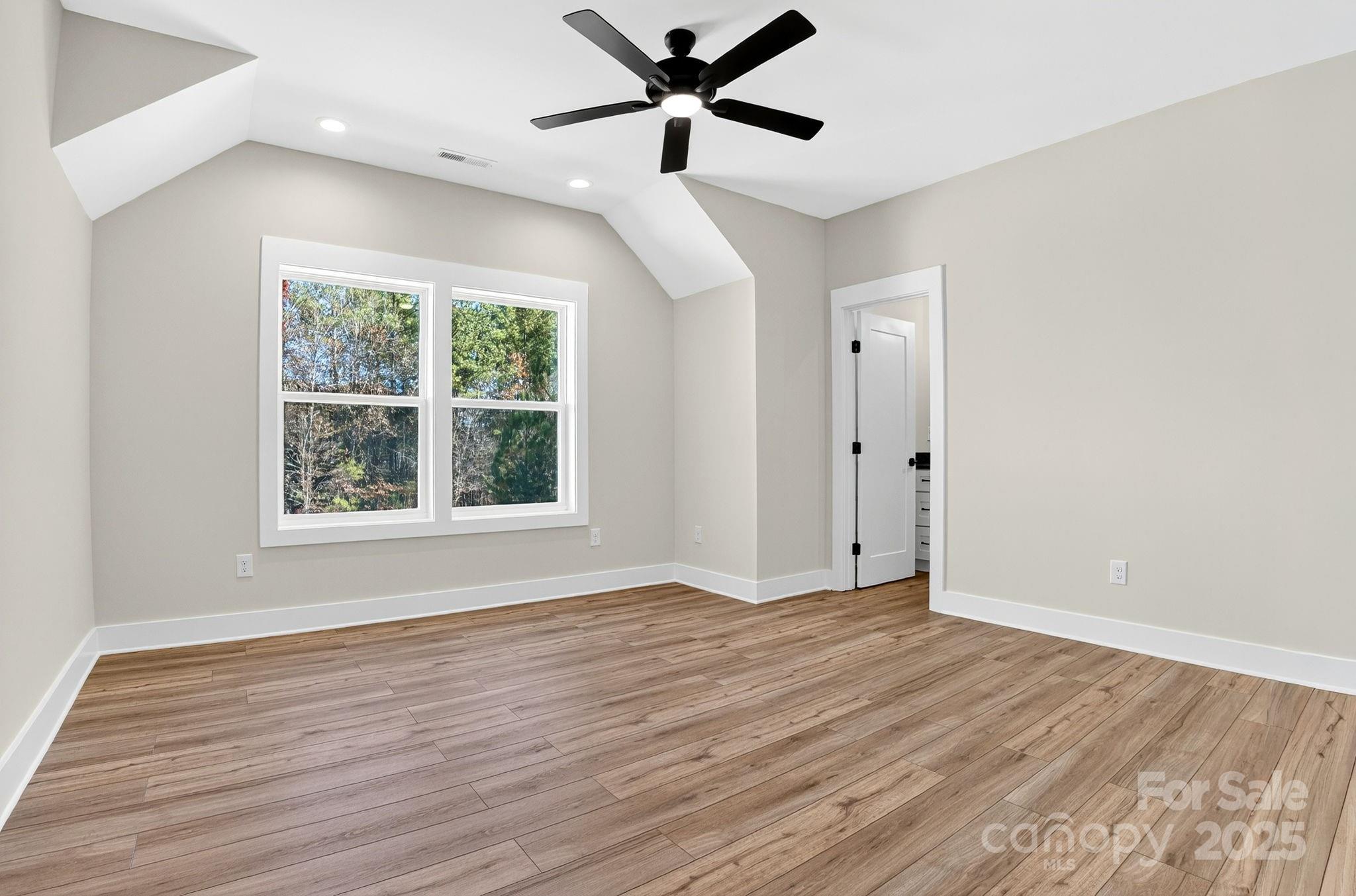 Windsor Pointe - Residential