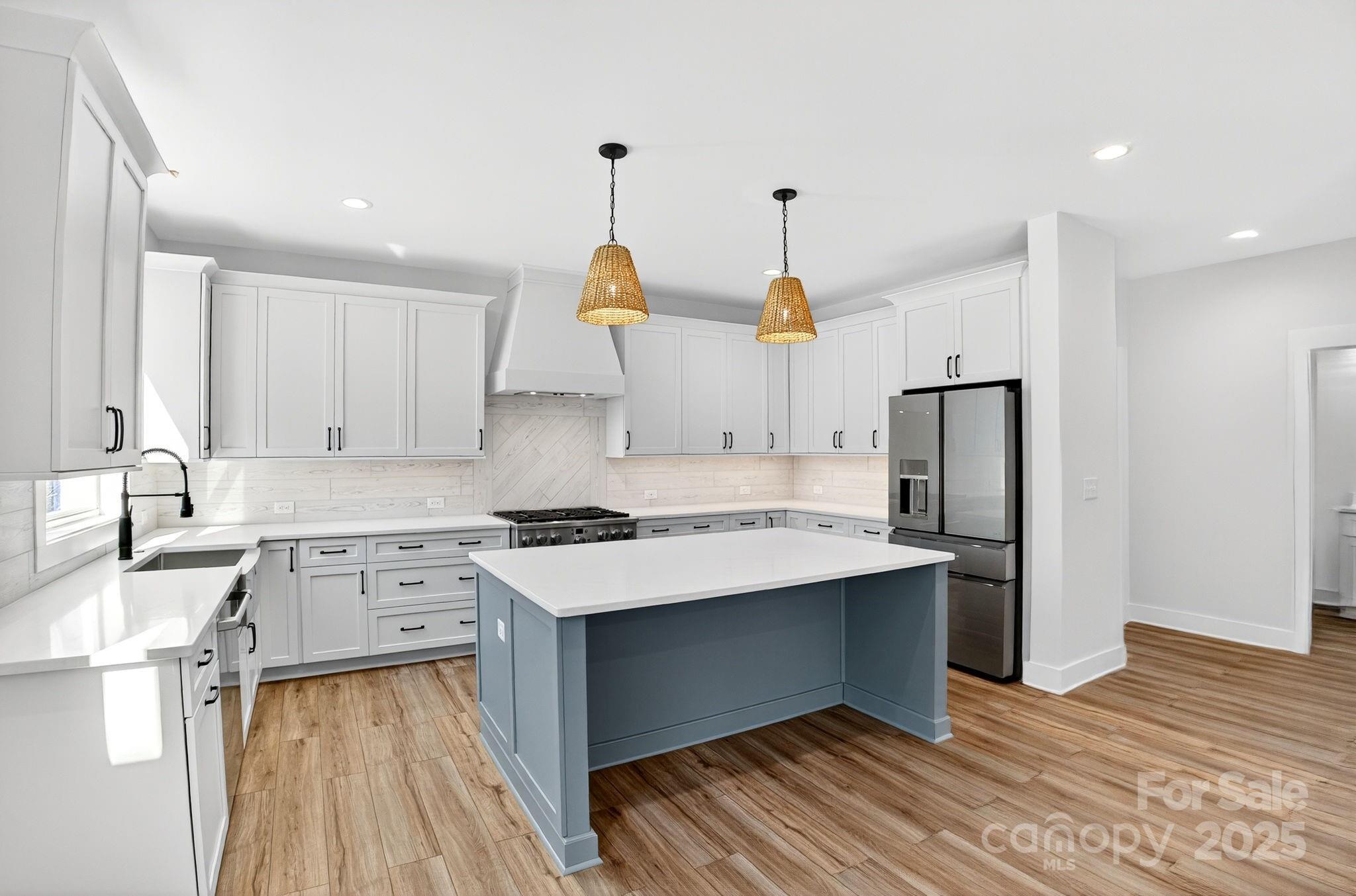 Windsor Pointe - Residential