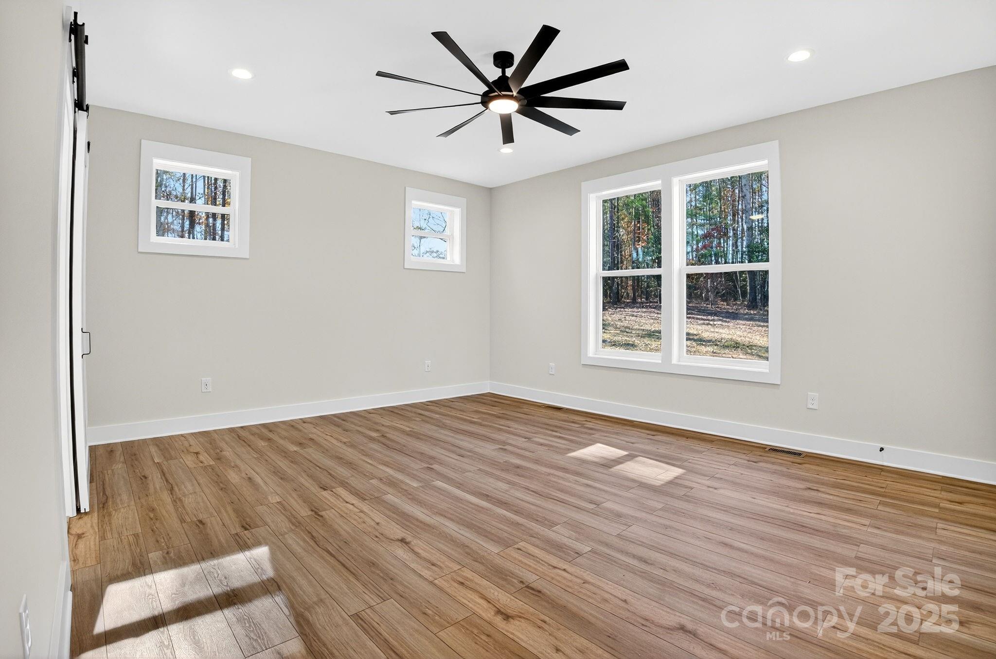 Windsor Pointe - Residential