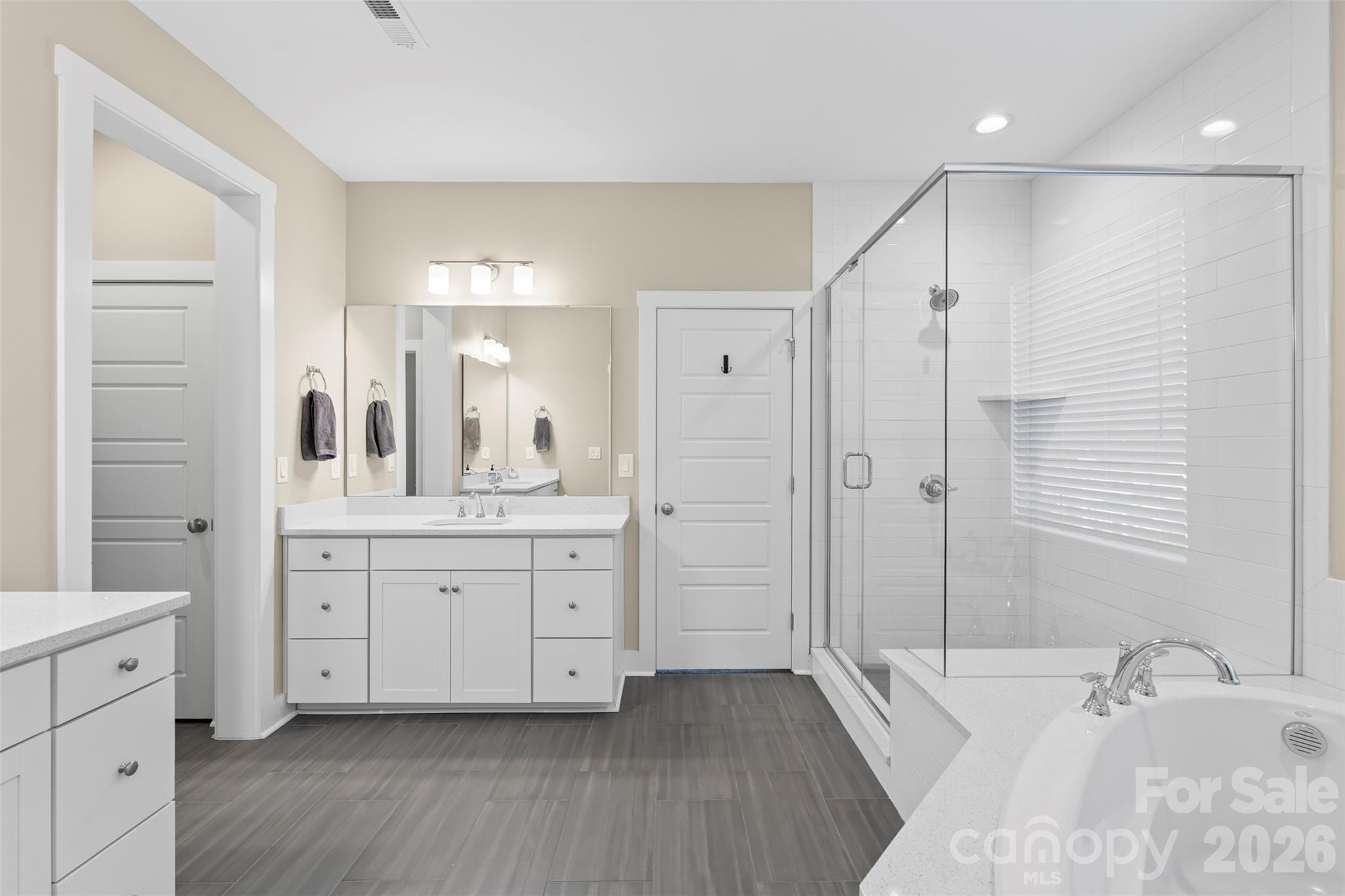 Paddlers Cove - Residential