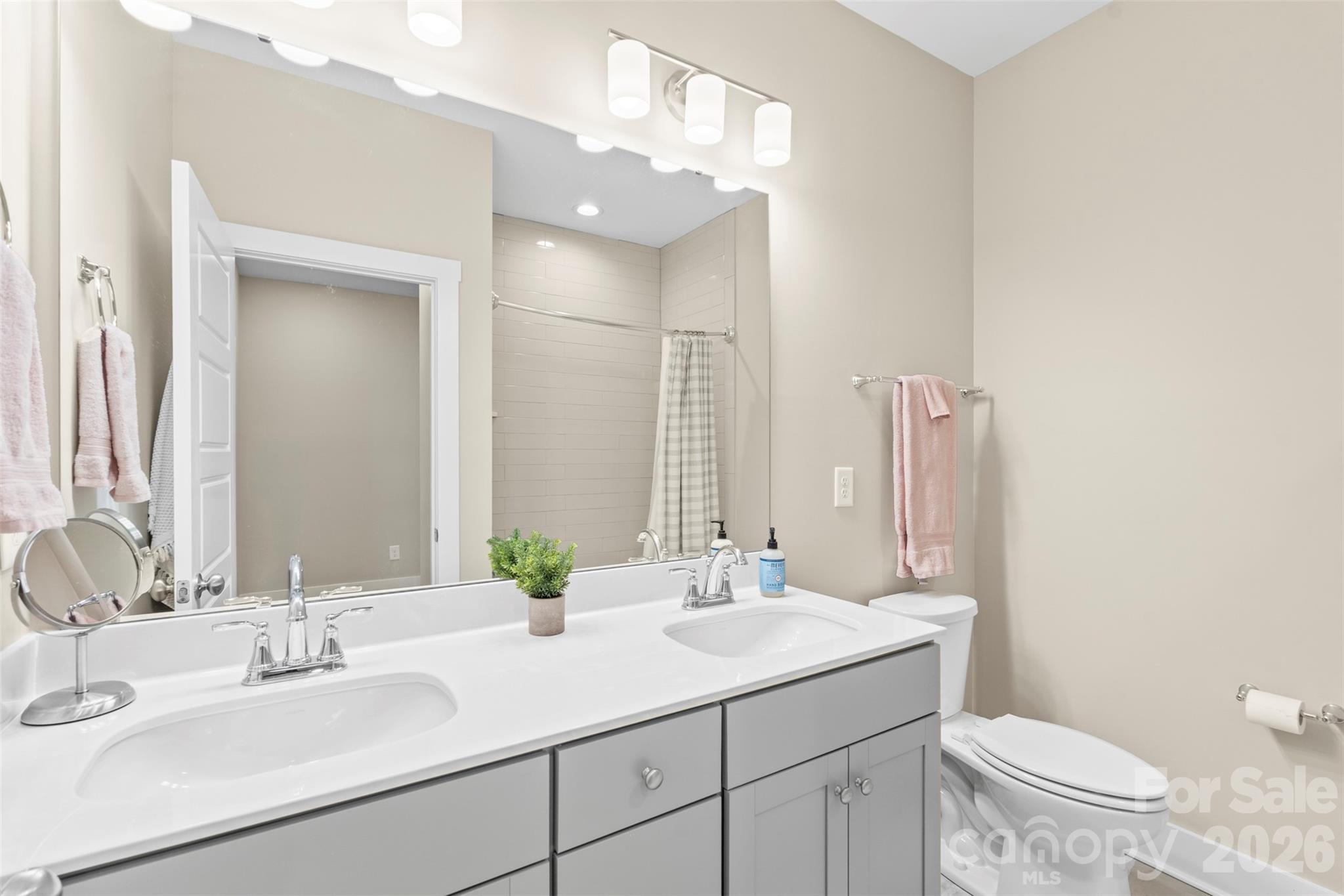 Paddlers Cove - Residential