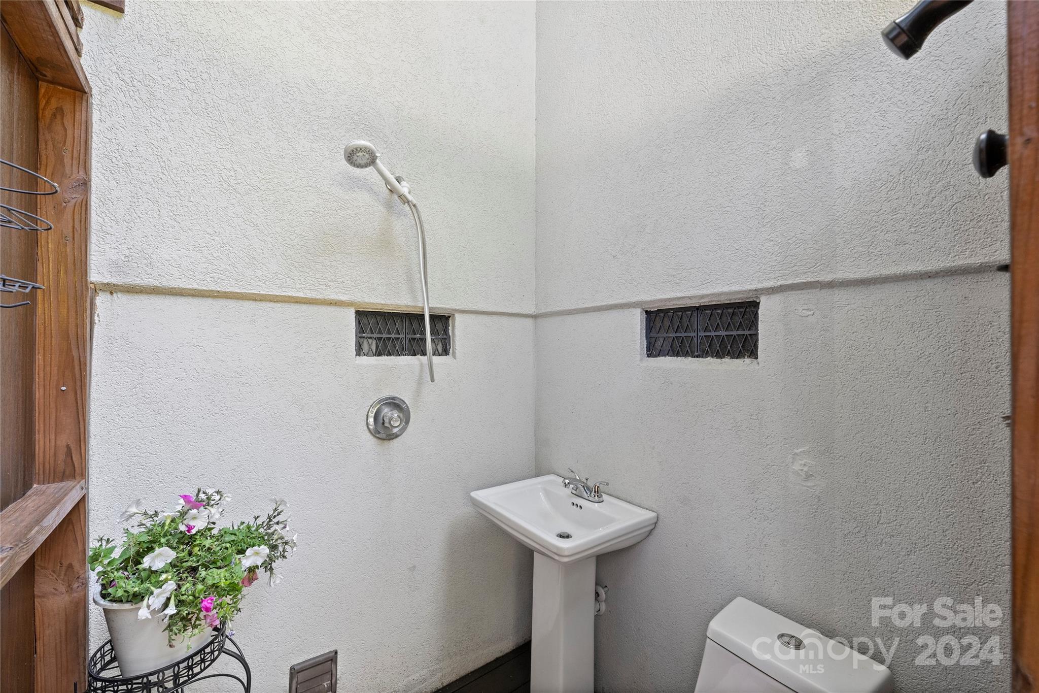 Royden - Residential