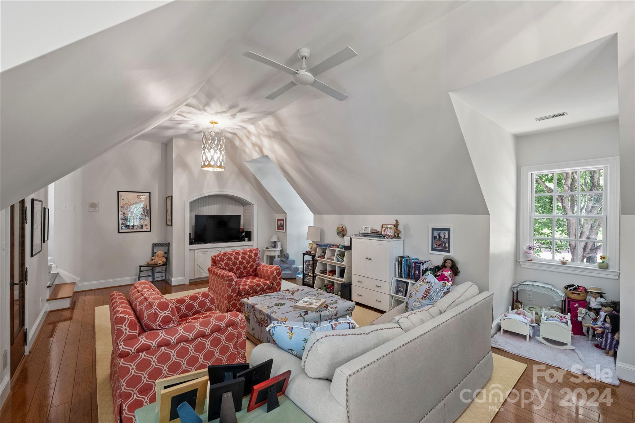 Royden - Residential