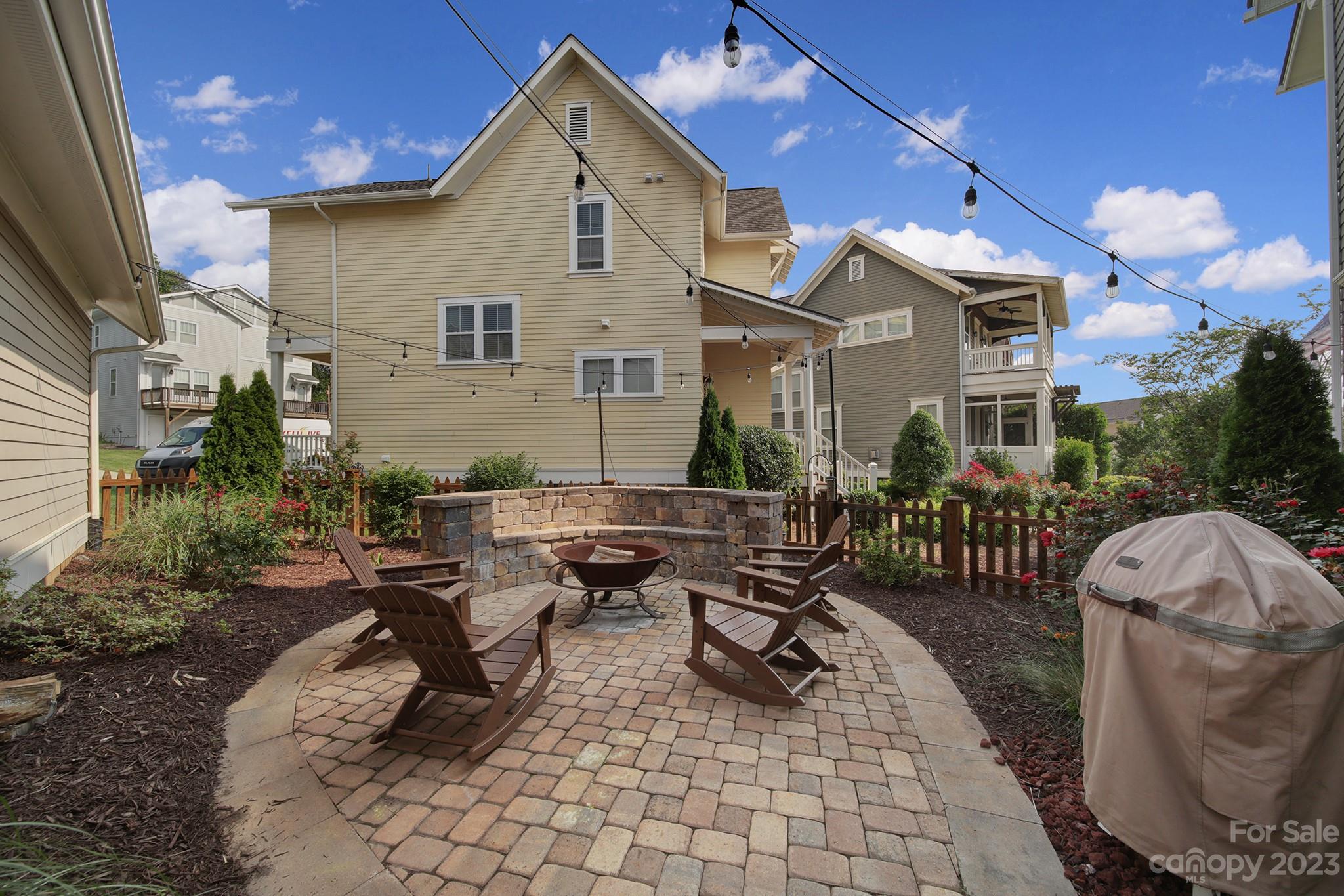 Riverwalk - Residential