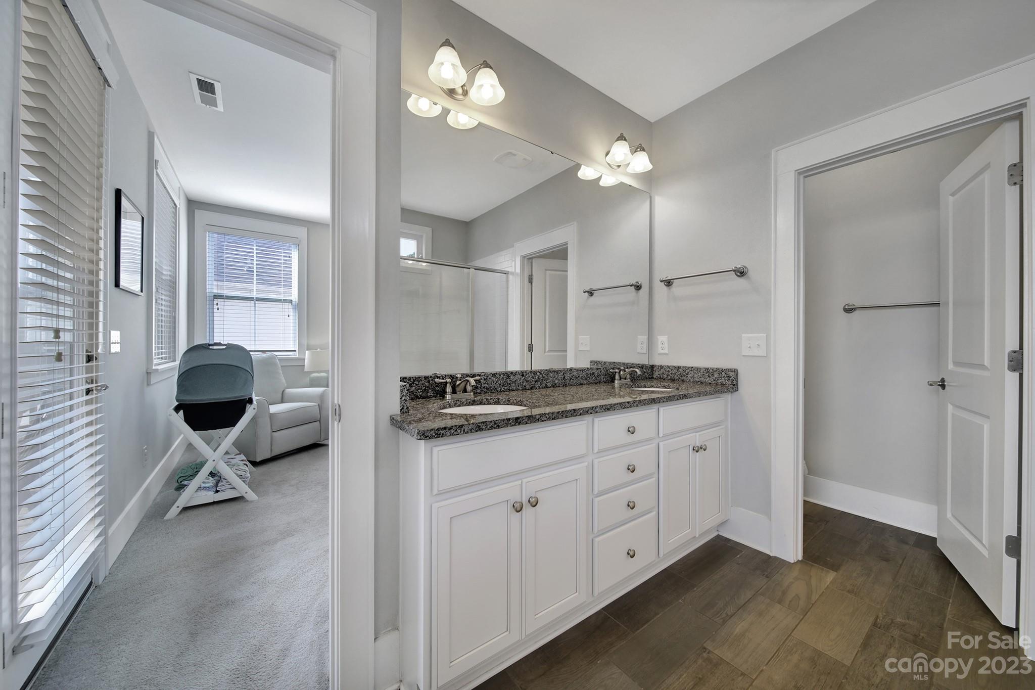 Riverwalk - Residential