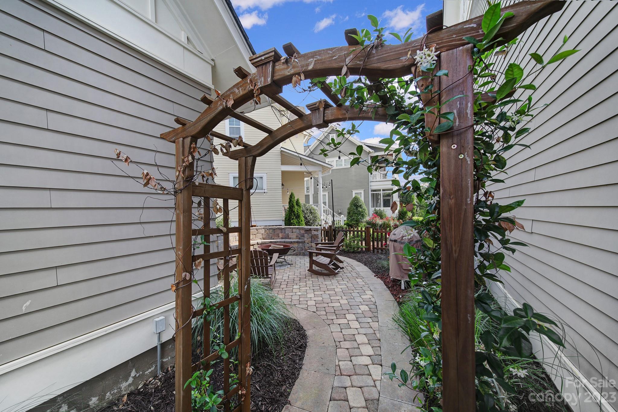 Riverwalk - Residential