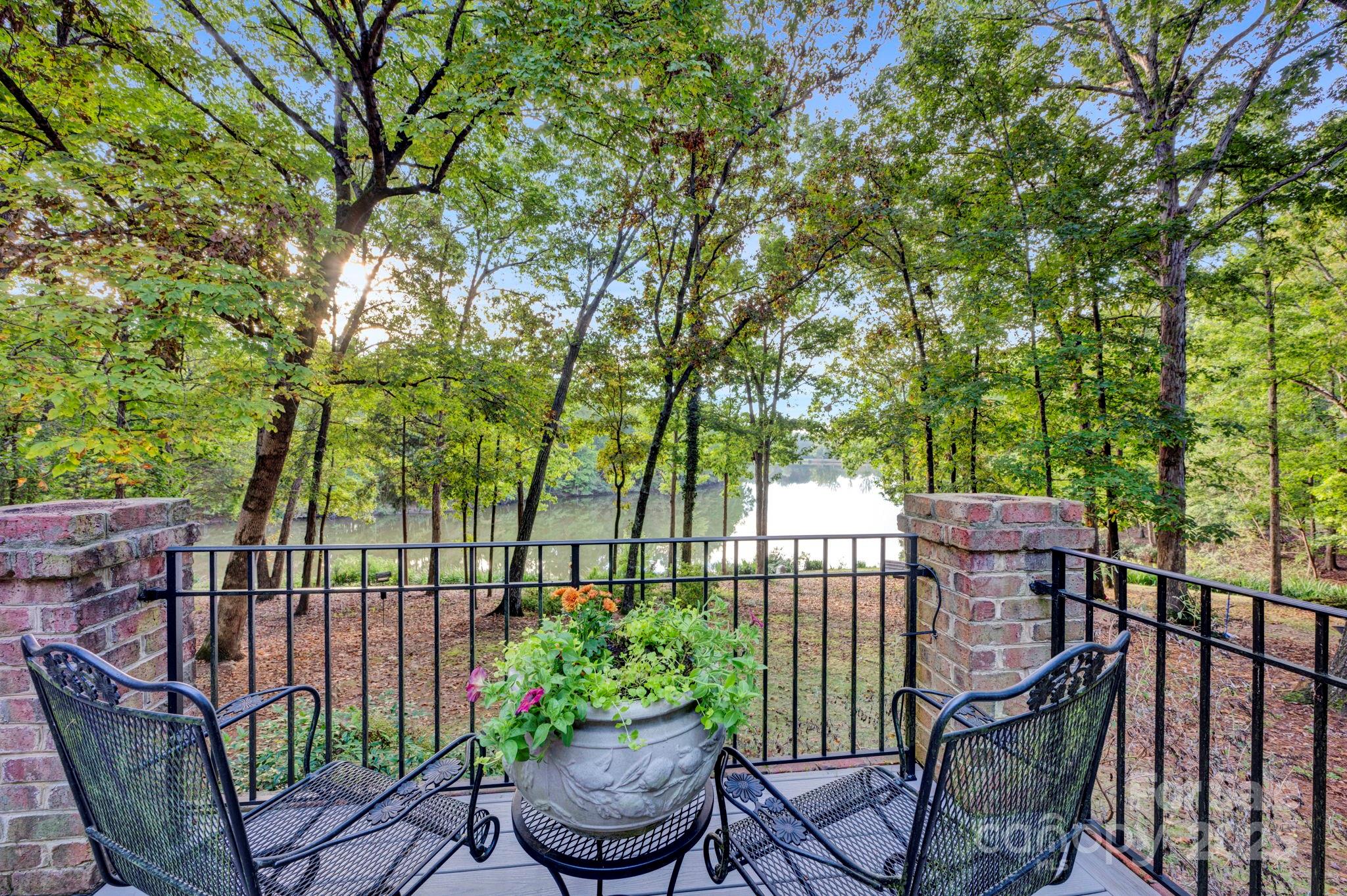 1707 Walden Pond Lane