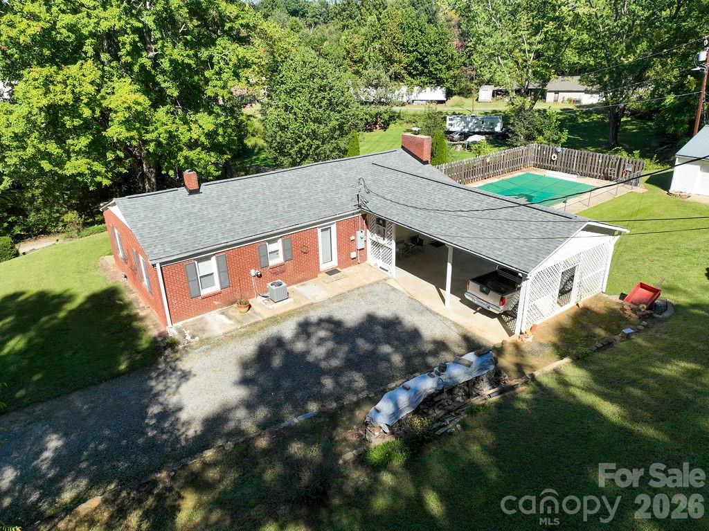 709 Berry Place SW