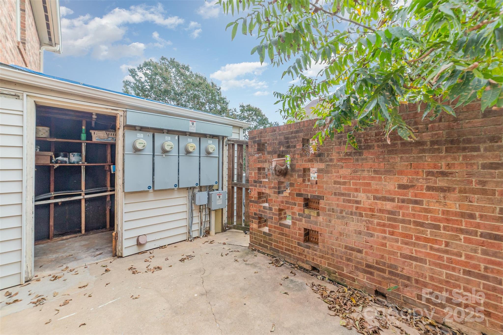 Carriage House - Residential