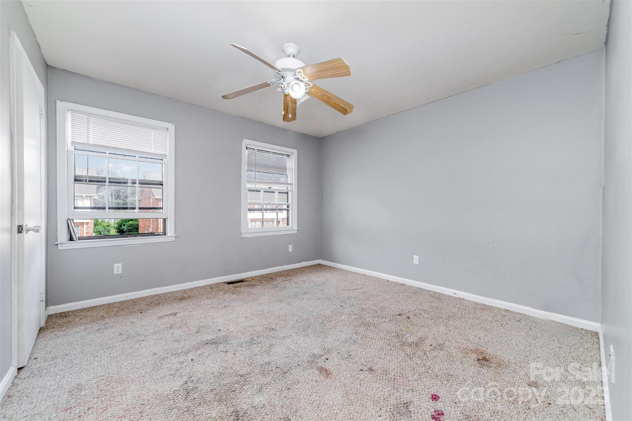 Carriage House - Residential