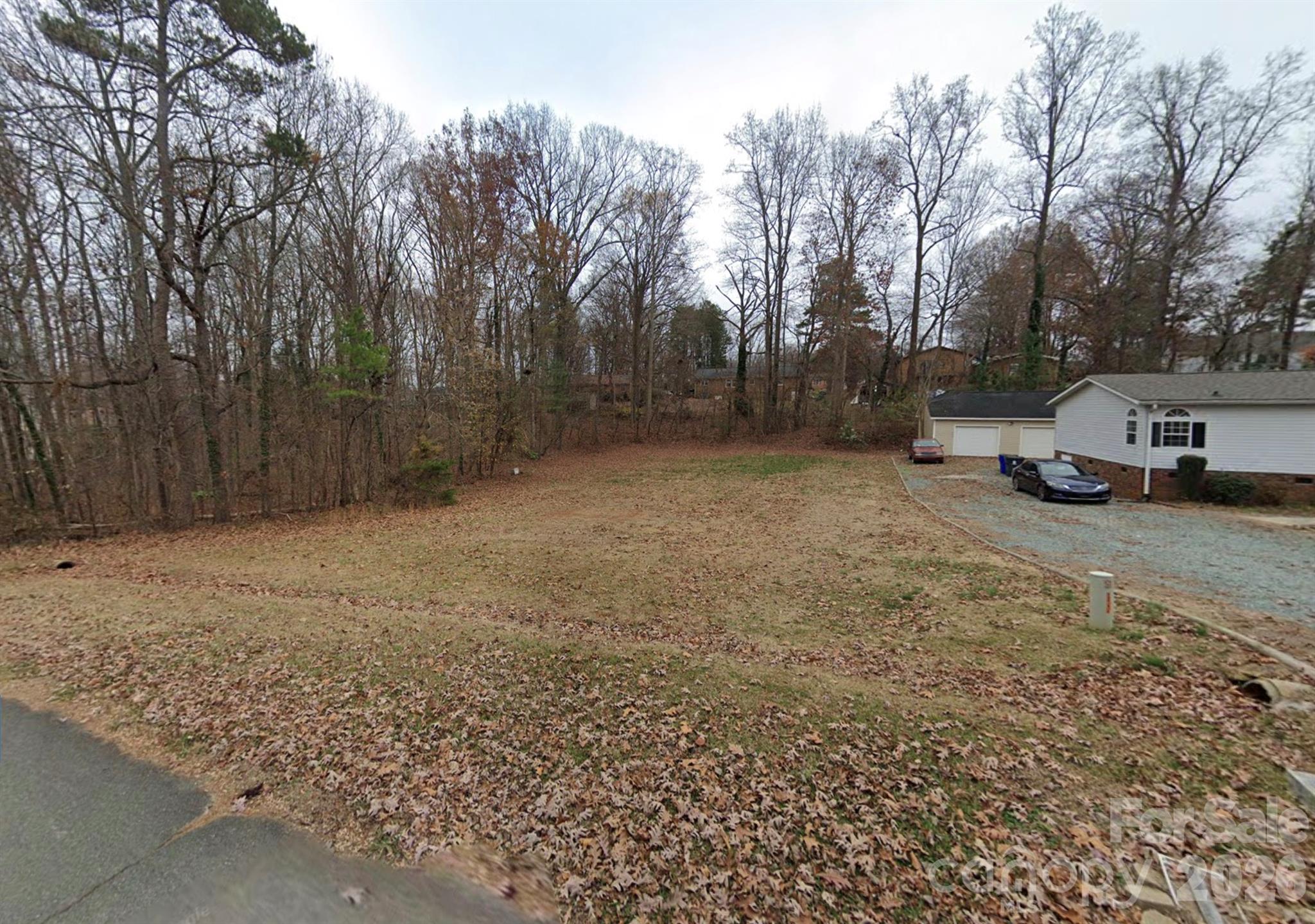 907 Tanglewood Drive