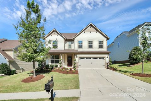 Photo of 16530 Palisades Commons Drive, Charlotte, NC 28278 (MLS # 4162959)