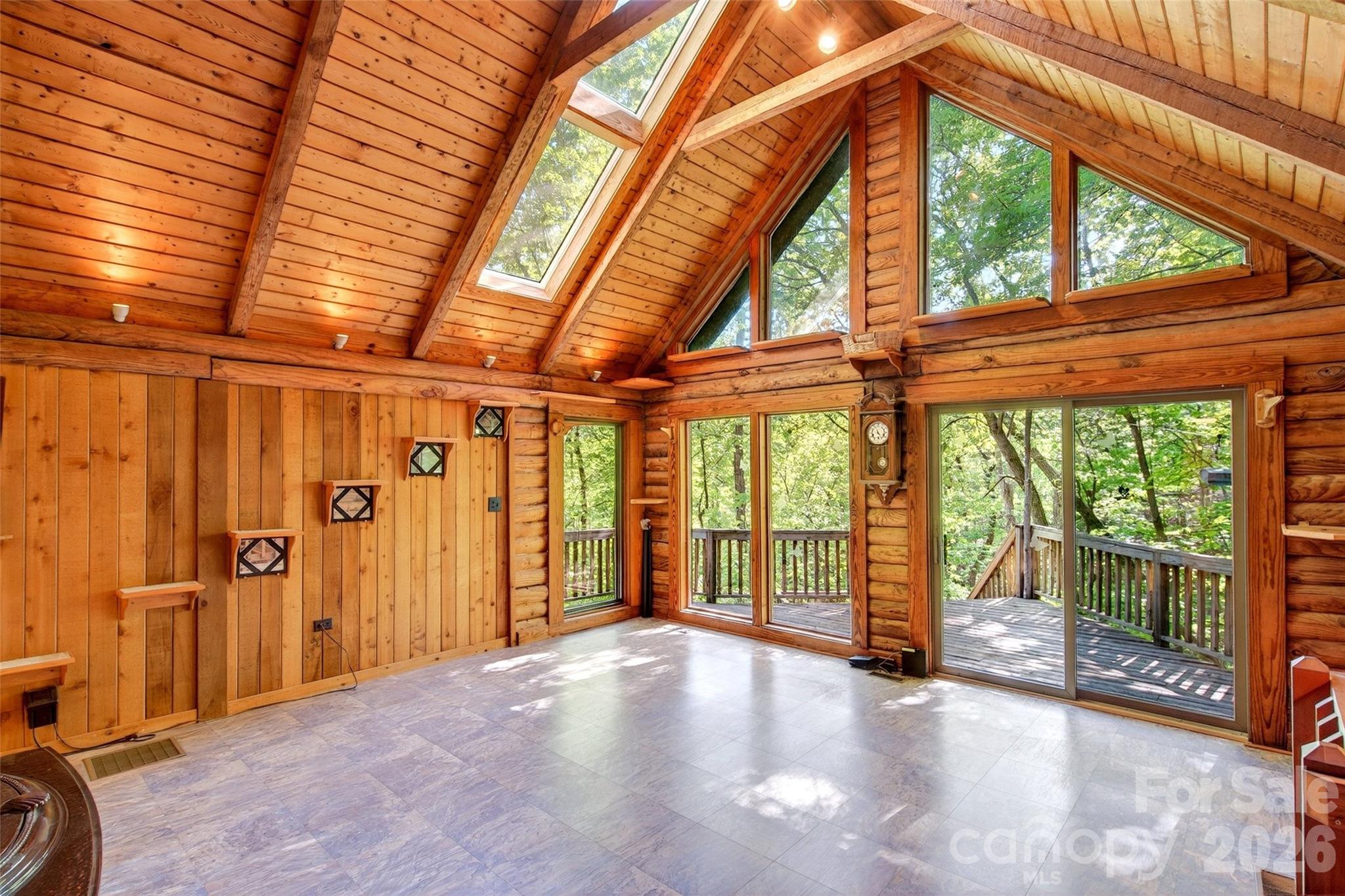 221 Hammer Hollow Drive