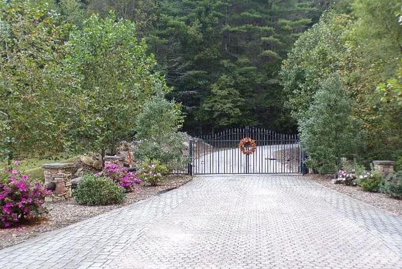 100 Black Bear Ridge Trail