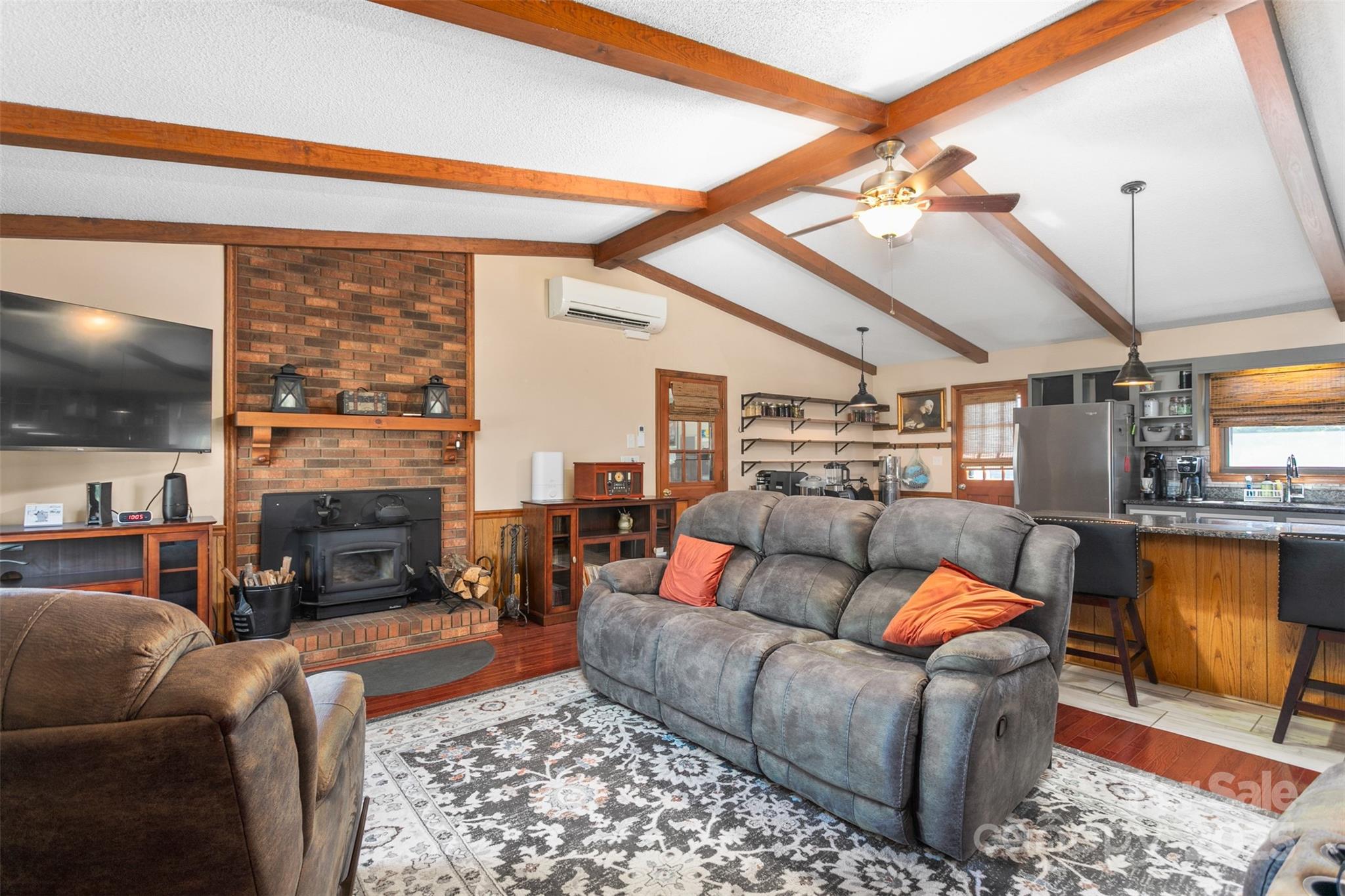 4135 Sawmill Road