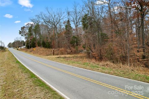 Photo of 10414 Harwood Lane, Charlotte, NC 28214 (MLS # 4326248)