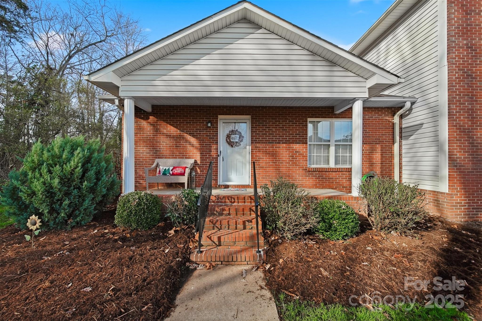 102 Brandywine Drive NE T1