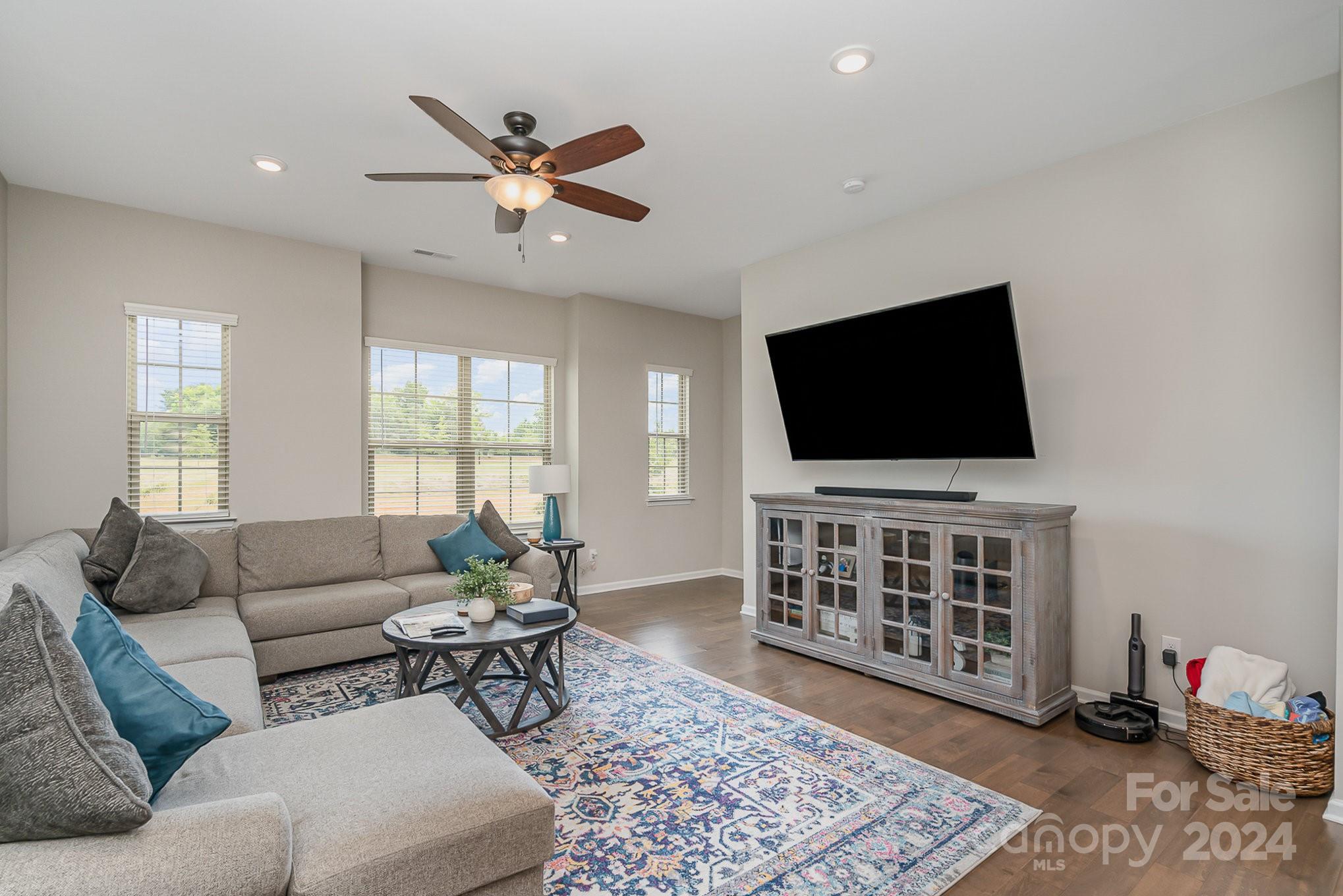 Hadley at Arrowood Station - Residential