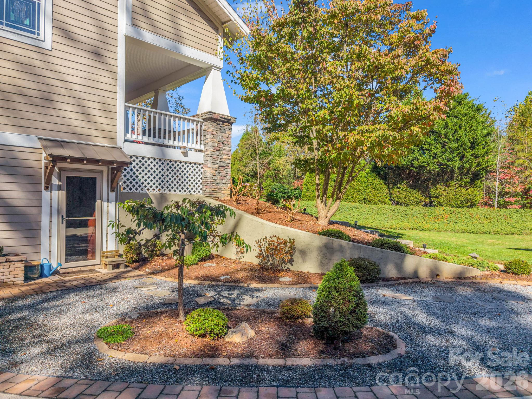376 Scarlet Tanager Court