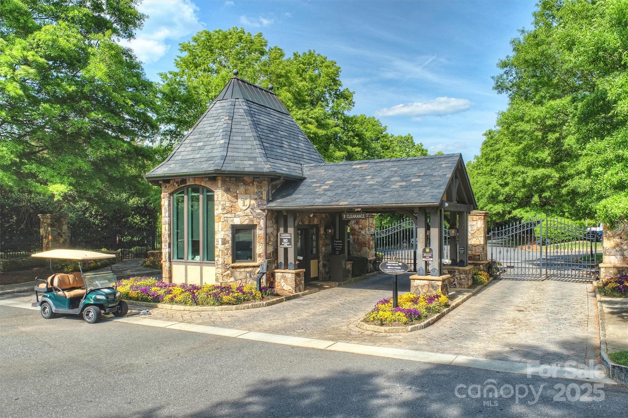 Waxhaw, North Carolina 28173, United States, 5 Bedrooms Bedrooms, ,6 BathroomsBathrooms,Residential,Active,115055