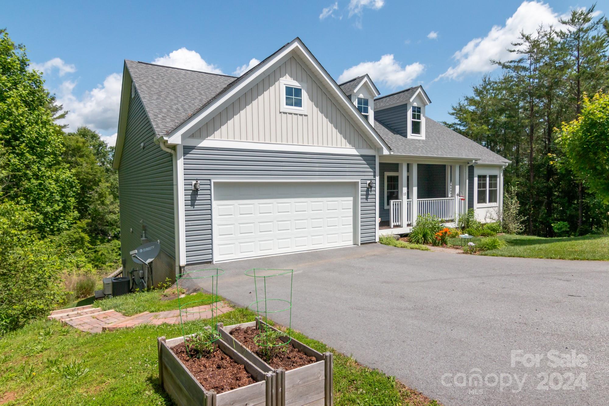 Amber Knolls - Residential