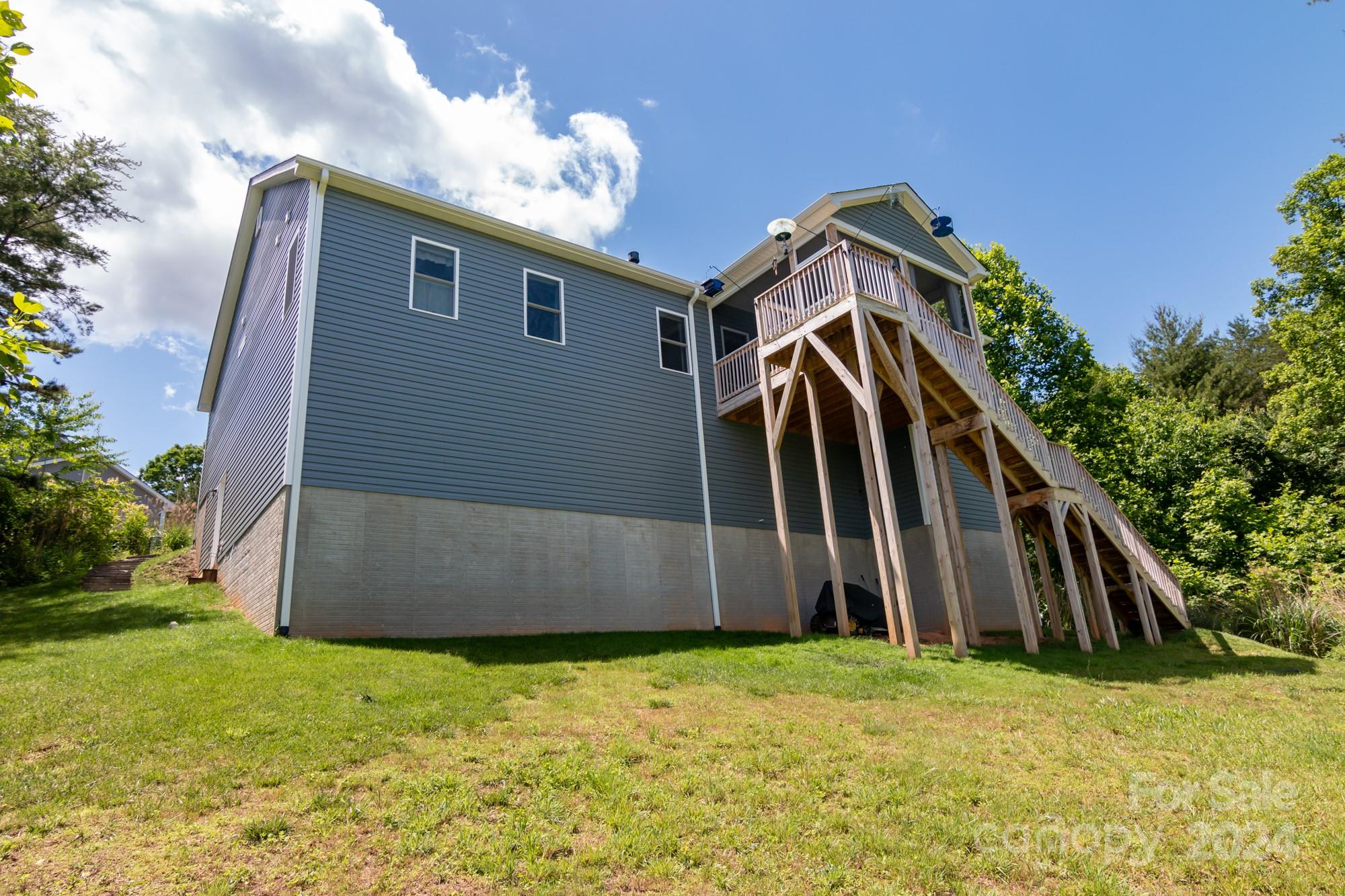 Amber Knolls - Residential