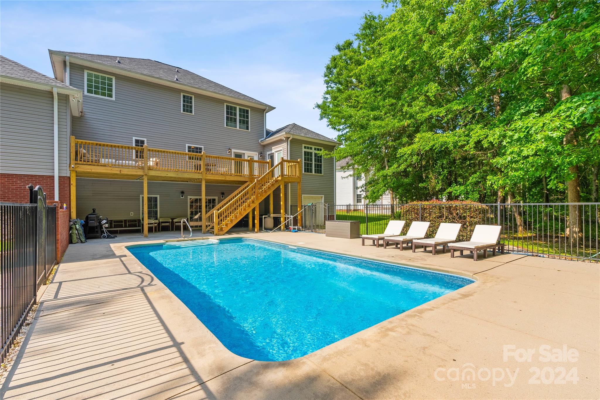 Smith Ridge - Residential